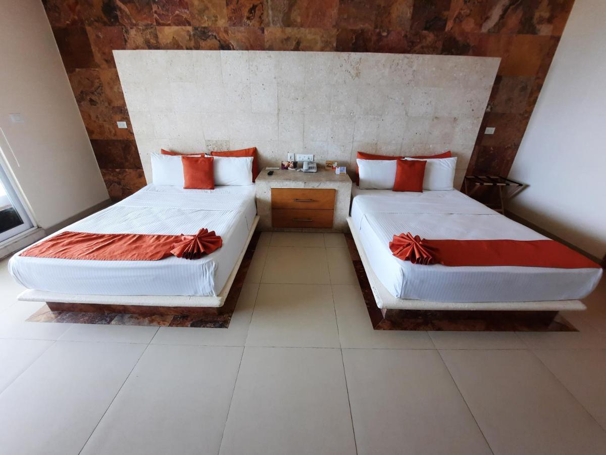 Artisan Playa Esmeralda Family Beach Hotel Playa Chachalacas Exterior photo