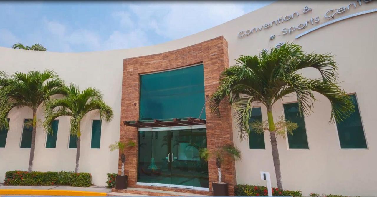 Artisan Playa Esmeralda Family Beach Hotel Playa Chachalacas Exterior photo
